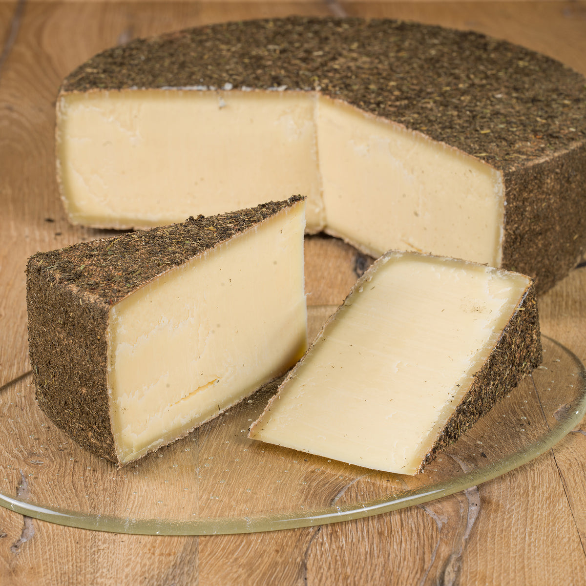 Hartkäse mit Heublumen